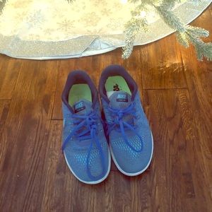 Blue and teal size 9 Nike Free Run shoes